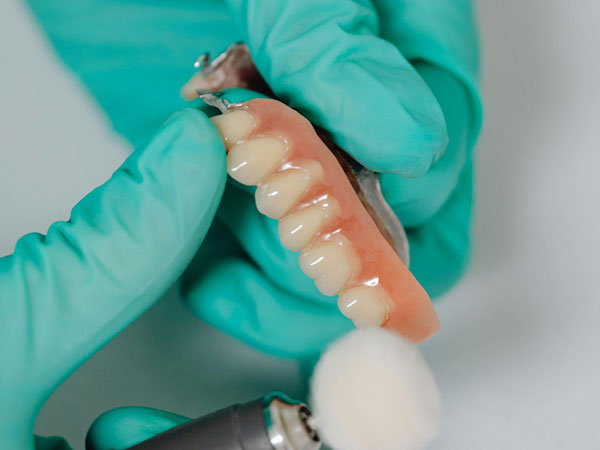 Prosthodontics | Smile Doctors Dental Center